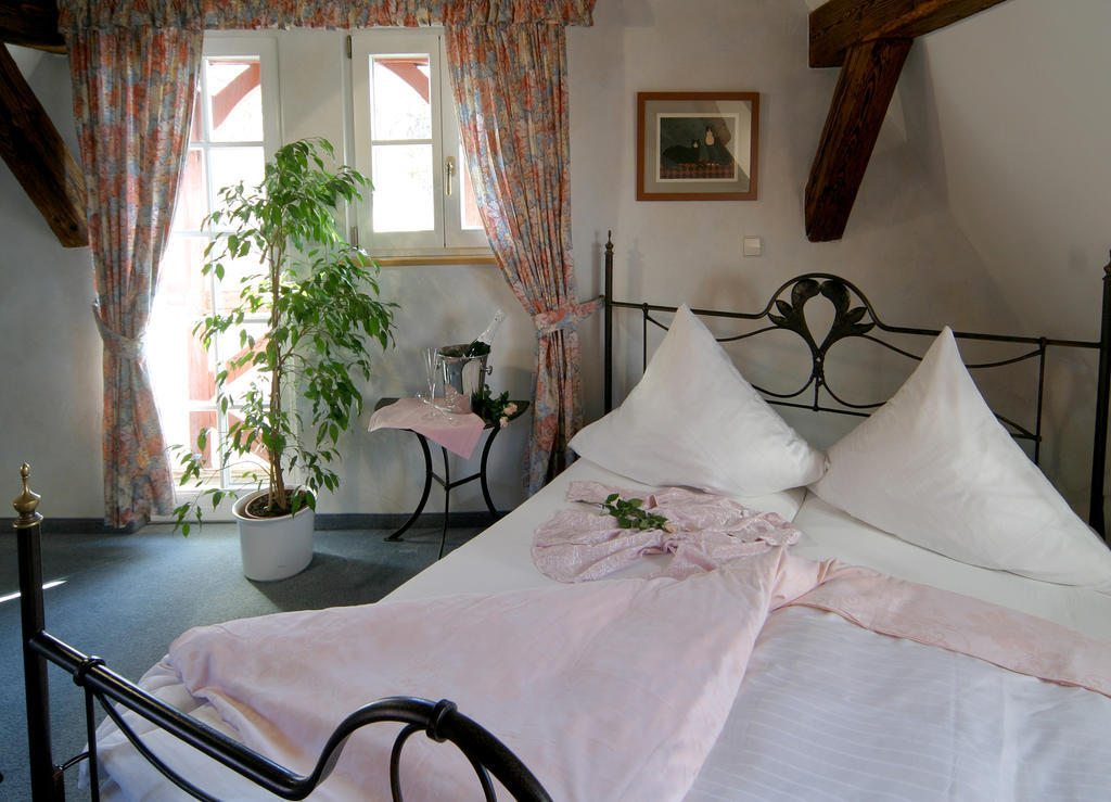 Hotel Engel Rheinmunster Habitación foto